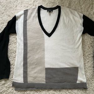 Merino Wool sweater excellent condition size 14/16 are you